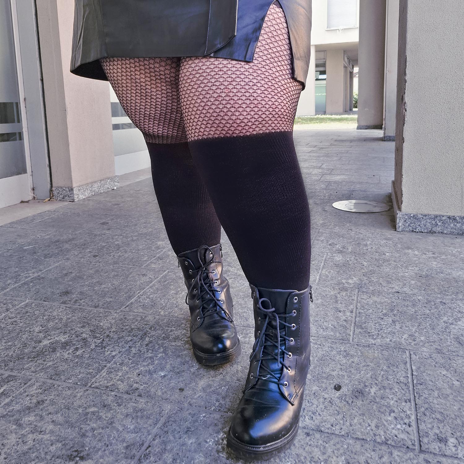 Shadow Lattice - Black 4 Shadow Lattice - Black